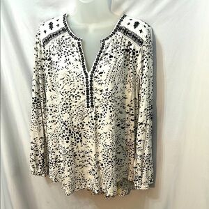Lucky Brand Black and White V Neck Long Sleeve Blouse Notch Embroidery Size 1XL